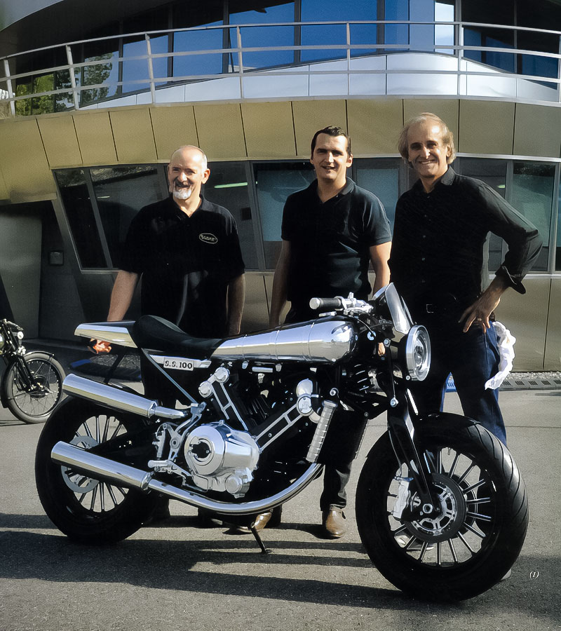 Brough Superior | ブラフシューペリア : ティエリー アンリエット。ジョージ ブラフの哲学を現代技術で再解釈し、伝説に新たな命を吹き込んだ革新のビルダー。